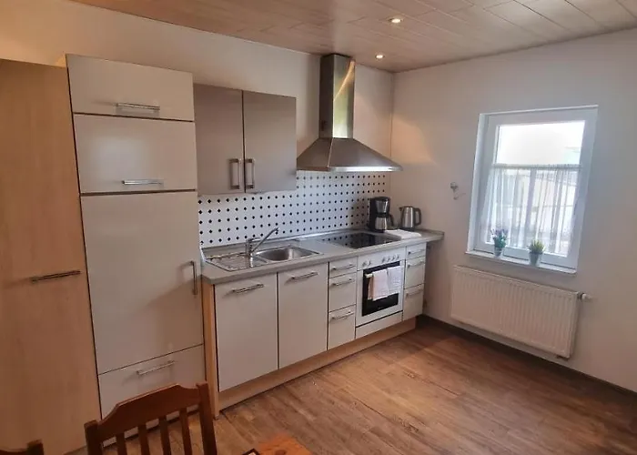 Nyaraló Schuldienersch