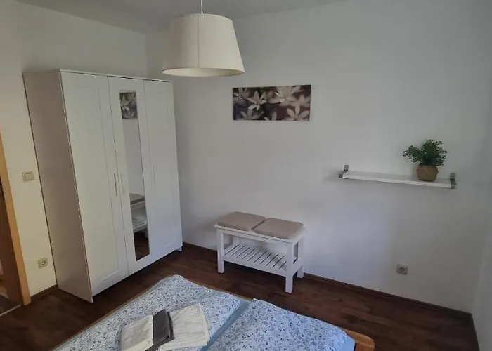 Schuldienersch Nyaraló Biedenkopf